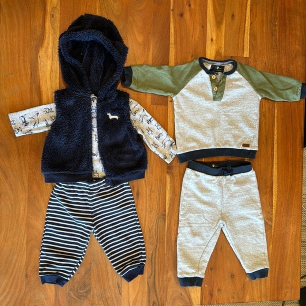 Bundle of 5 baby‎ clothes